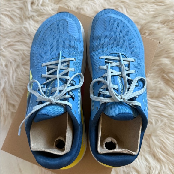 Women’s Altra Paradigm 7 Shoes - Picture 7 of 15